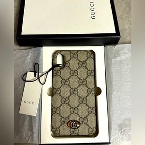 ✨NIB GUCCI IPHONE CASE✨